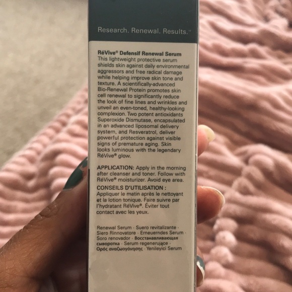 Re’Vive Defensif Serum skincare - Picture 2 of 3